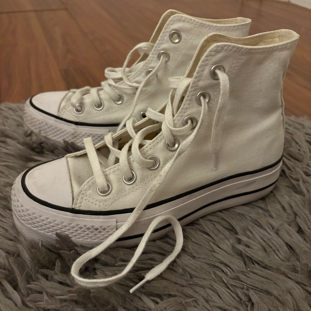 Converse High-Top platform Canvas Sneakers - White